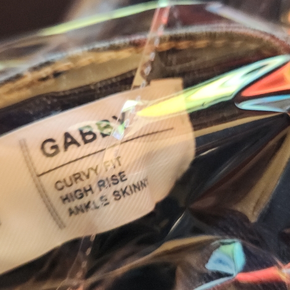 New withOUT tag Buckle Gabby high rise curvy fit ankle skinny jeans - Picture 6 of 6